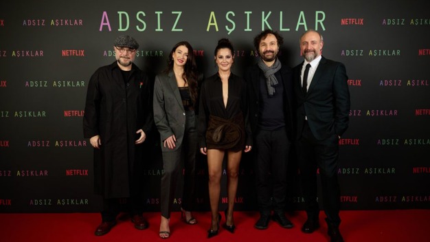 Halit Ergenç ve Funda Eryiğit’ten Yeni Dizi Adsız Aşıklar’ın Lansmanı Yapıldı!